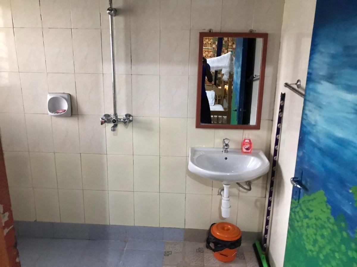 Homestaystudio62 Jinja Ngoại thất bức ảnh
