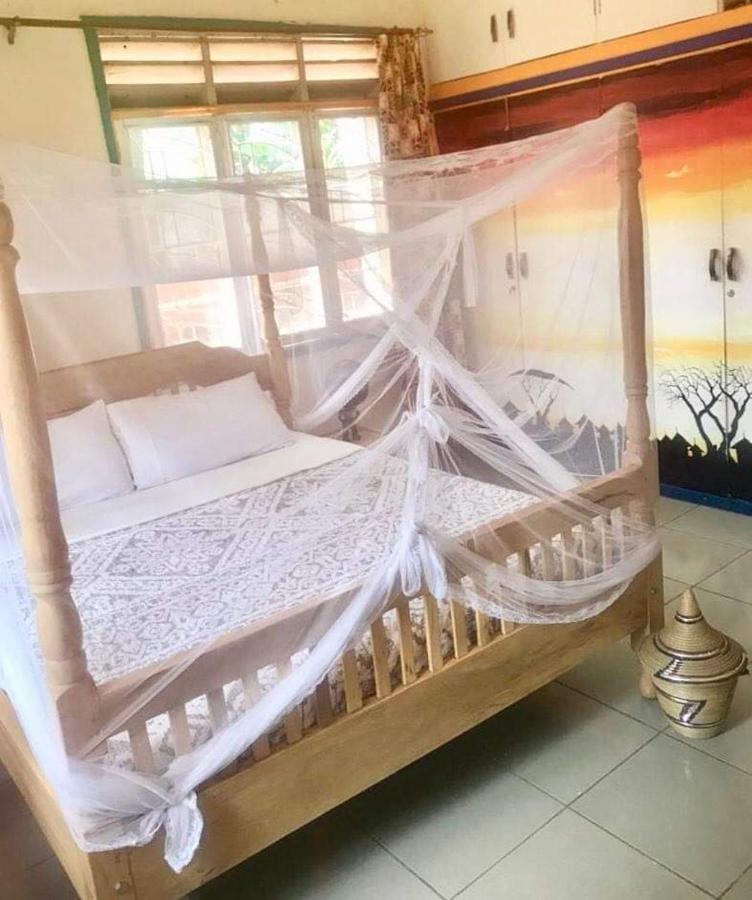 Homestaystudio62 Jinja Ngoại thất bức ảnh
