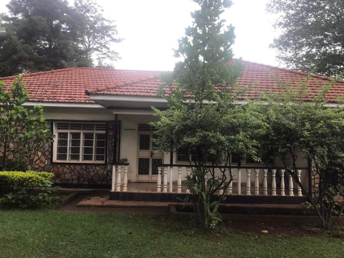 Homestaystudio62 Jinja Ngoại thất bức ảnh